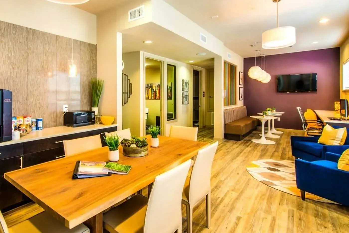 Loftview luxury student apartments at TCU - club room
