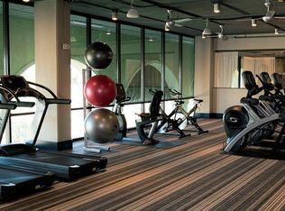 Prado luxury student apartments - gynm