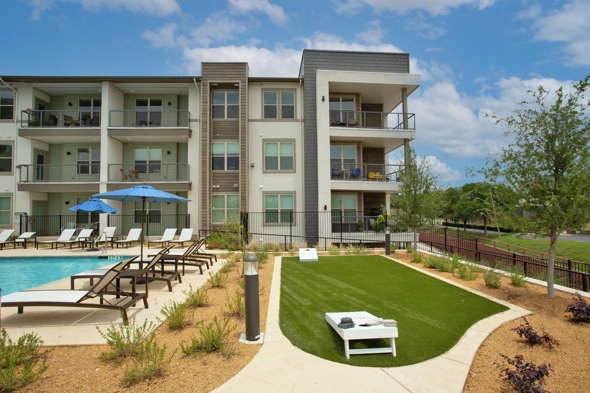 Presidio at River East Apartment Homes - exterior amenities