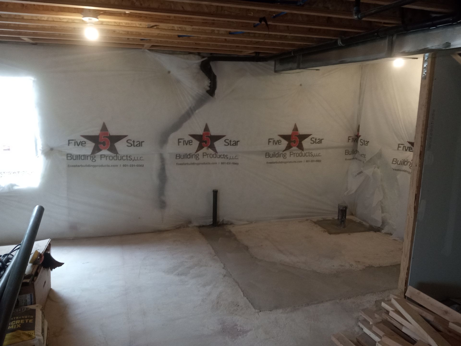 A room with a lot of white walls and a sign that says five star