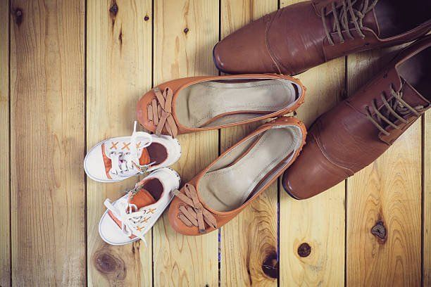 calzature per uomo donna e bambino