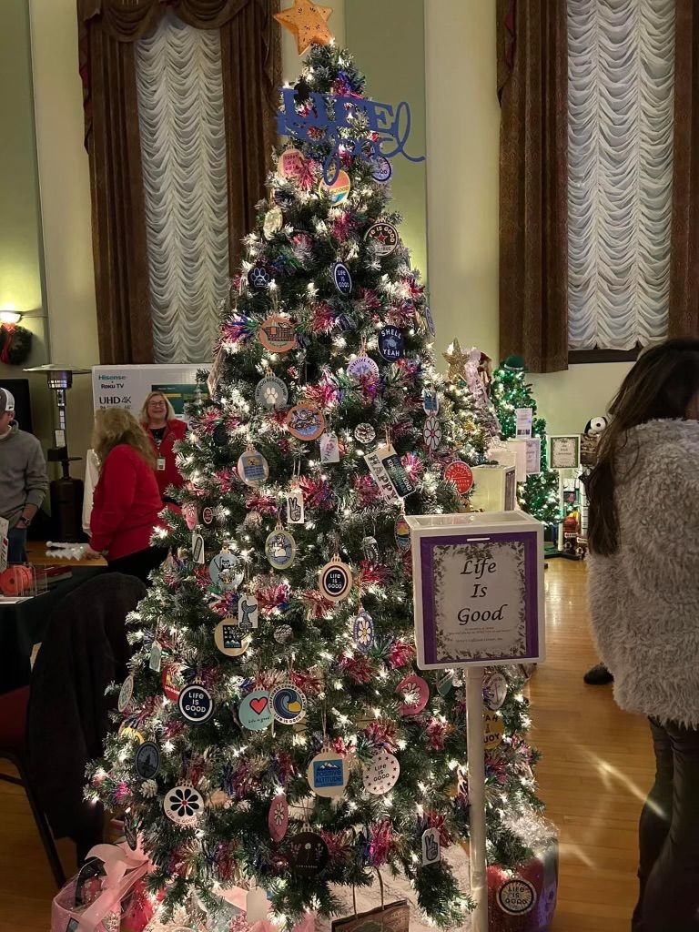 Christmas Tree — Sturbridge, MA — Steve's Collision Center, Inc.