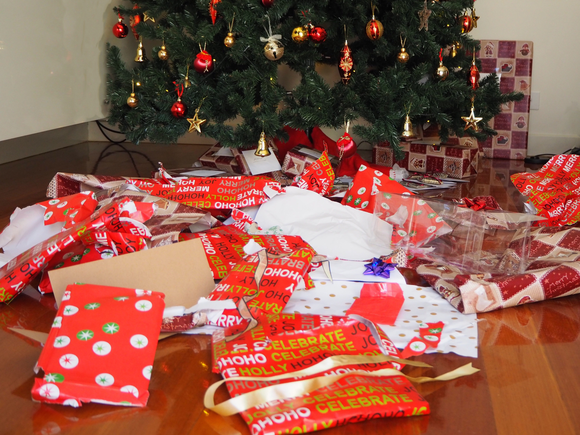 Holiday Hosting Prep: How a Dumpster Rental Helps You Get Your Home Ready Fast