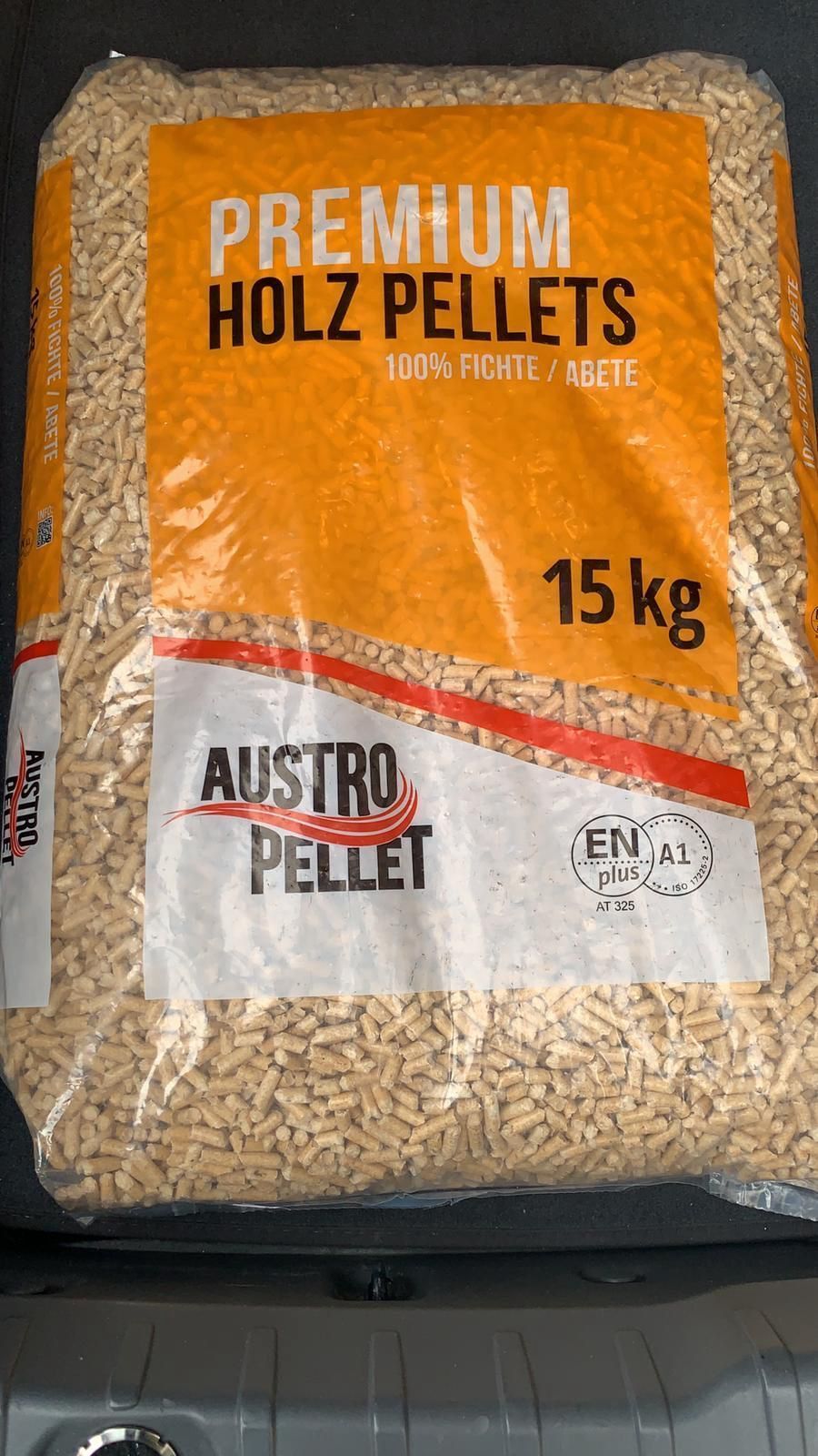 Ein Sack Holzpellets, also 15 kg