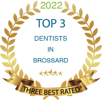 Une couronne de laurier avec les mots top 3 dentistes à brossard dessus