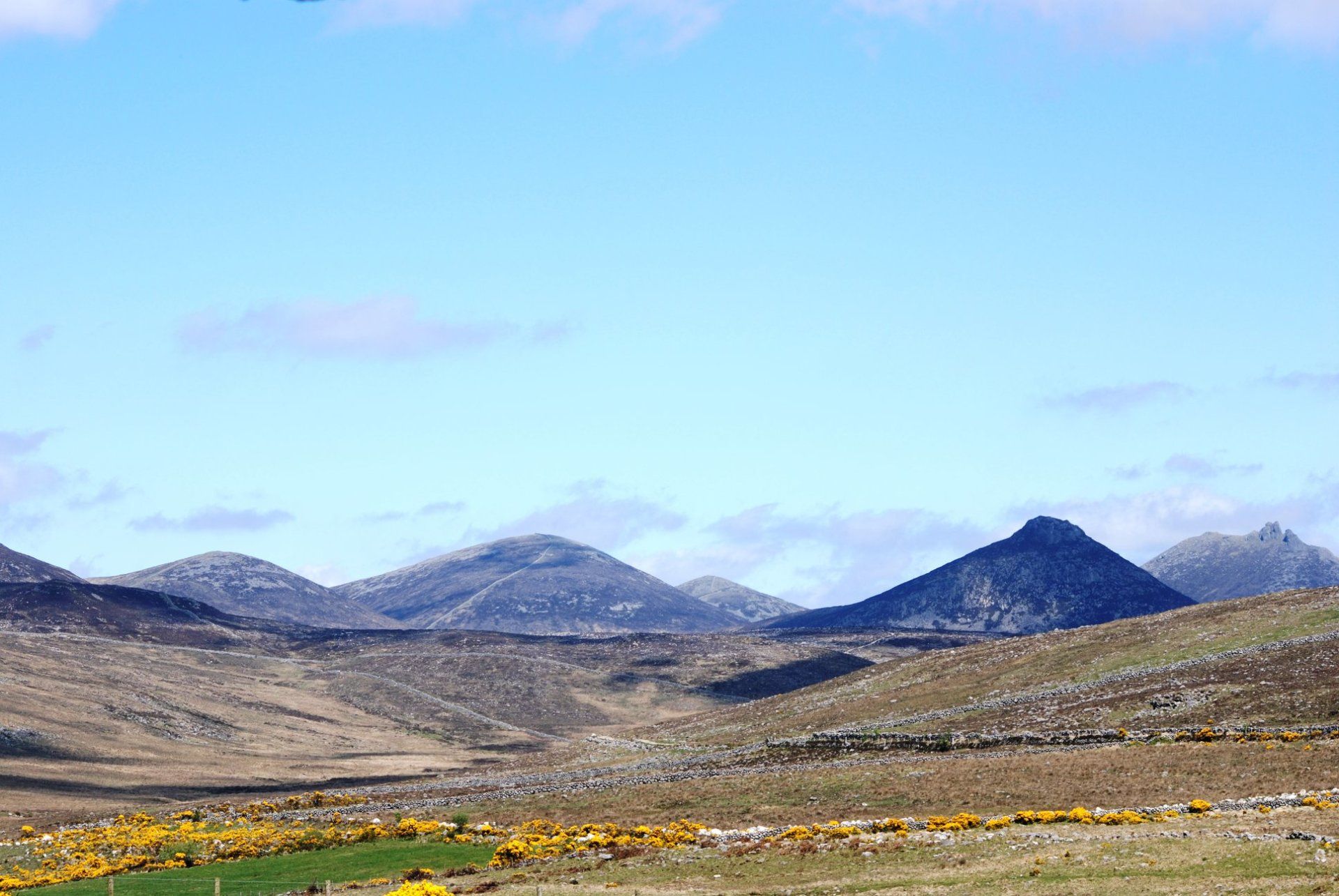 Fairy River Glamping Mourne Mountains CampingNI