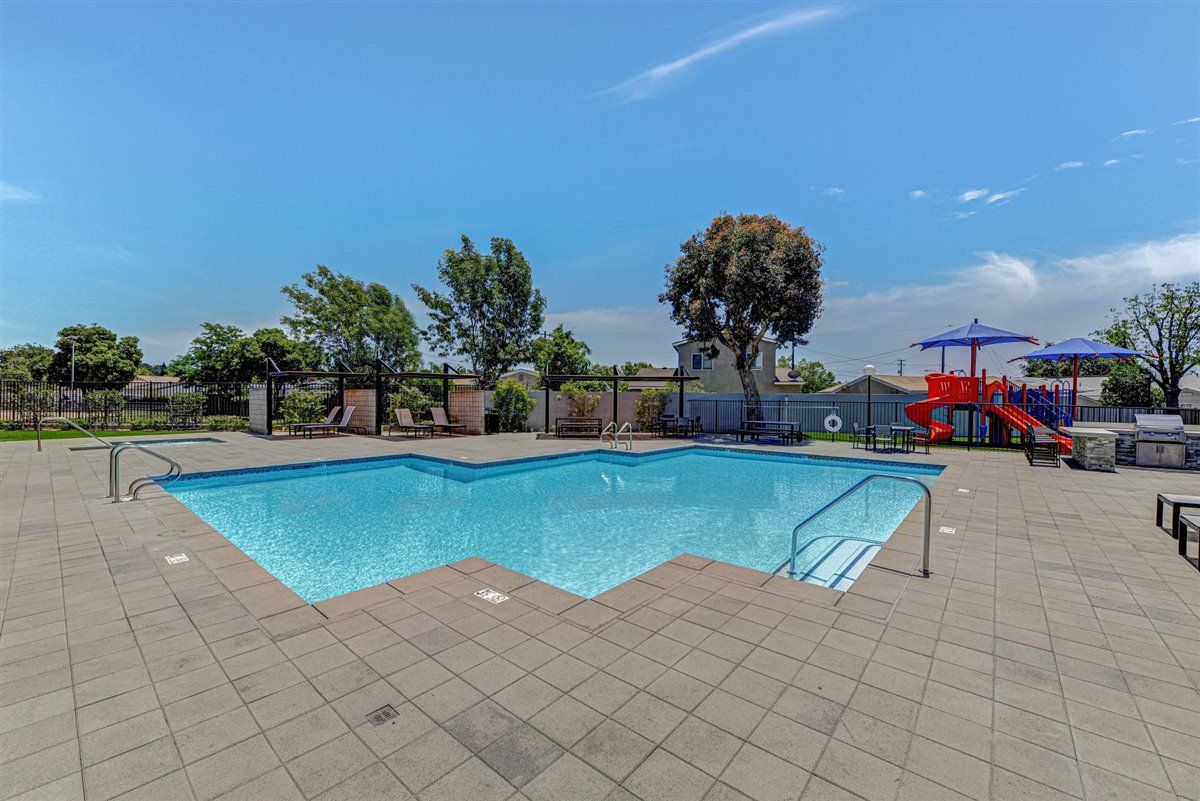 River House Apartment Homes photo gallery