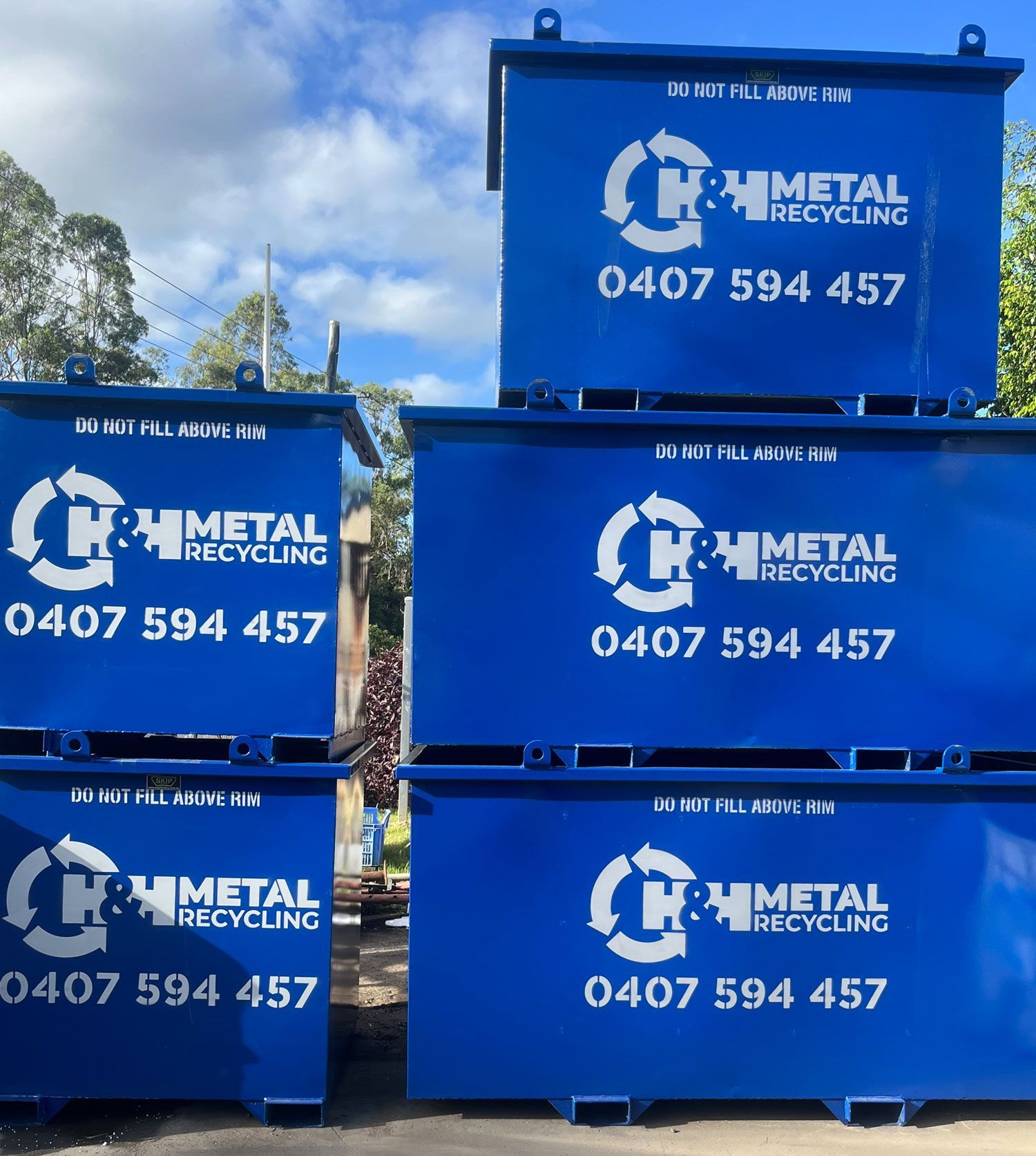 Blue Skip Bin Hire On The Sunshine Coast