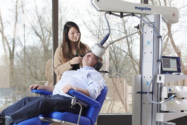 tms therapy chair treatment