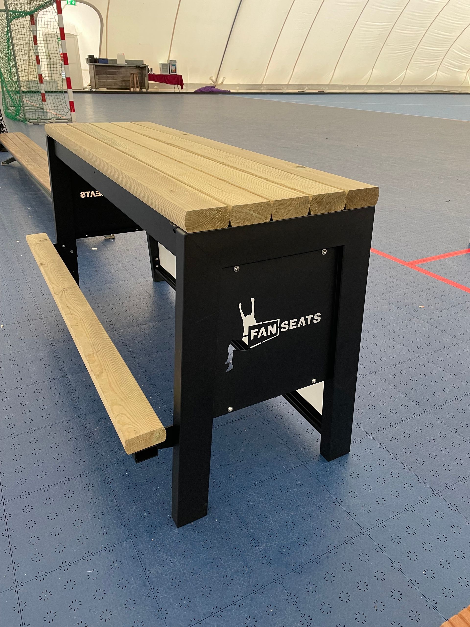 Tribune bank L voor sportclubs