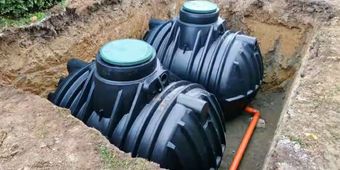Emergency septic tank pumping service with fast response and expert technicians