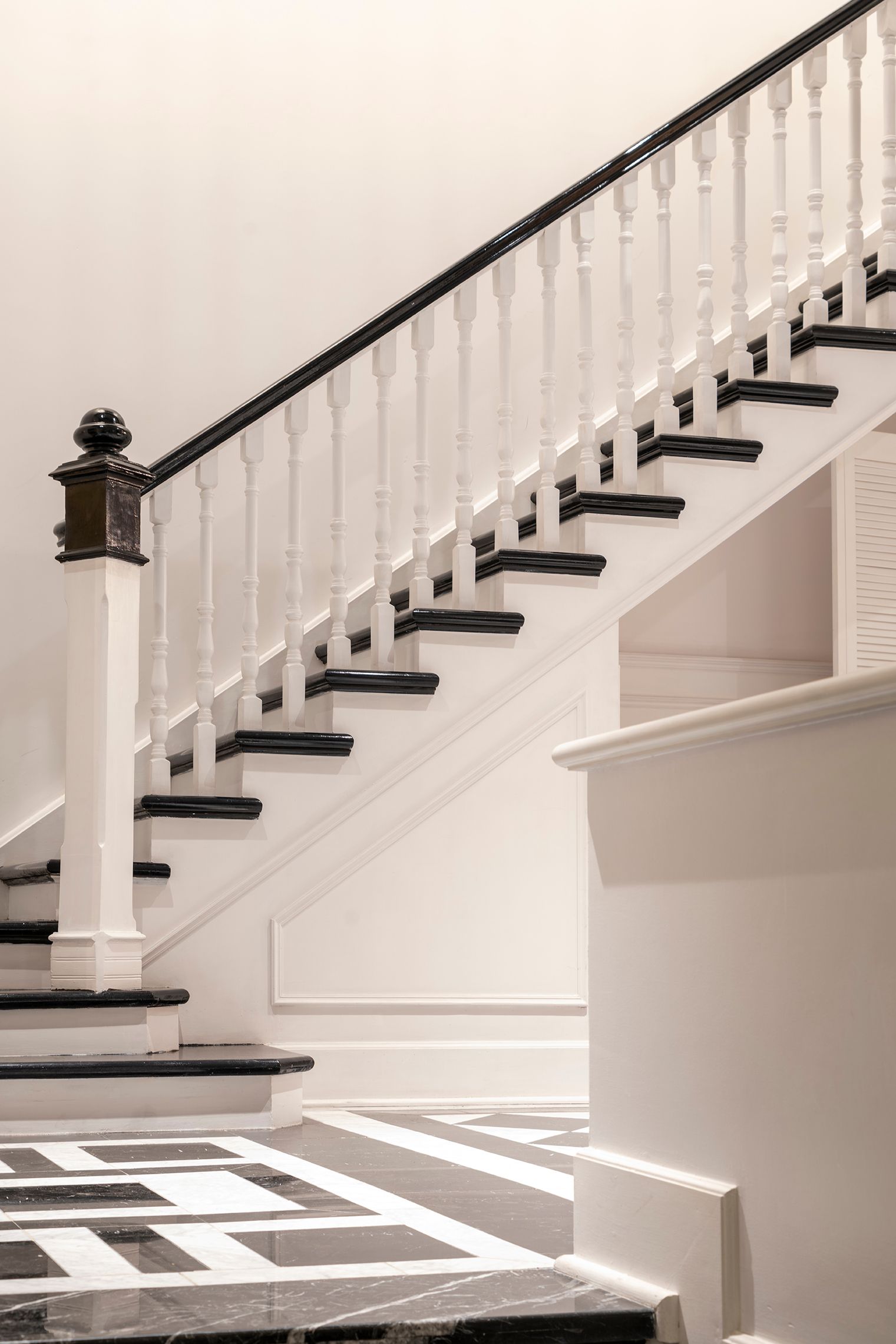 Roso Guest House | Staircase