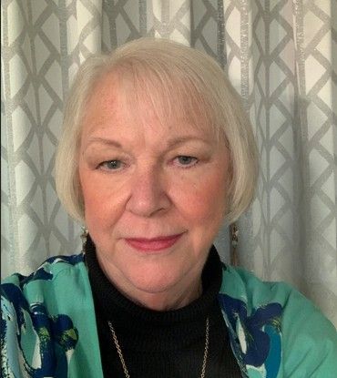 Astrologer Patricia Rogers - Horoscropes, tarot, tea leaves, numerology, psychic readings