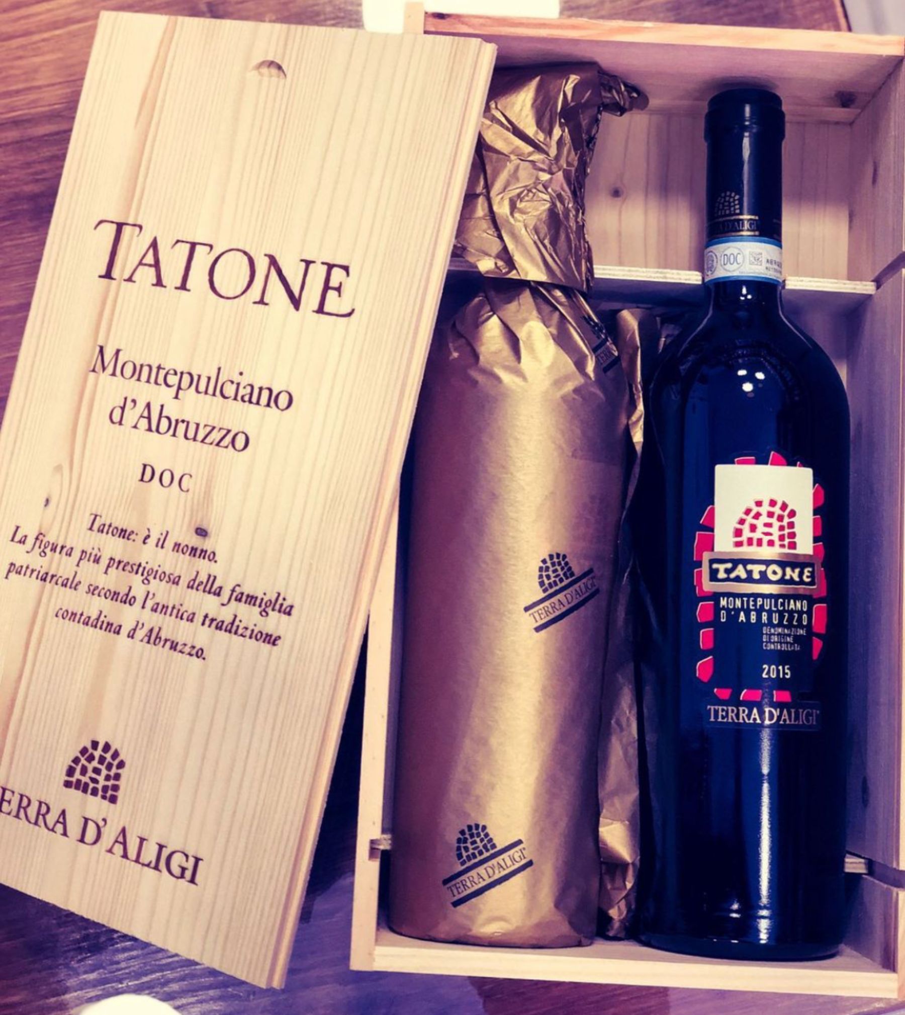 vino rosso Tatone