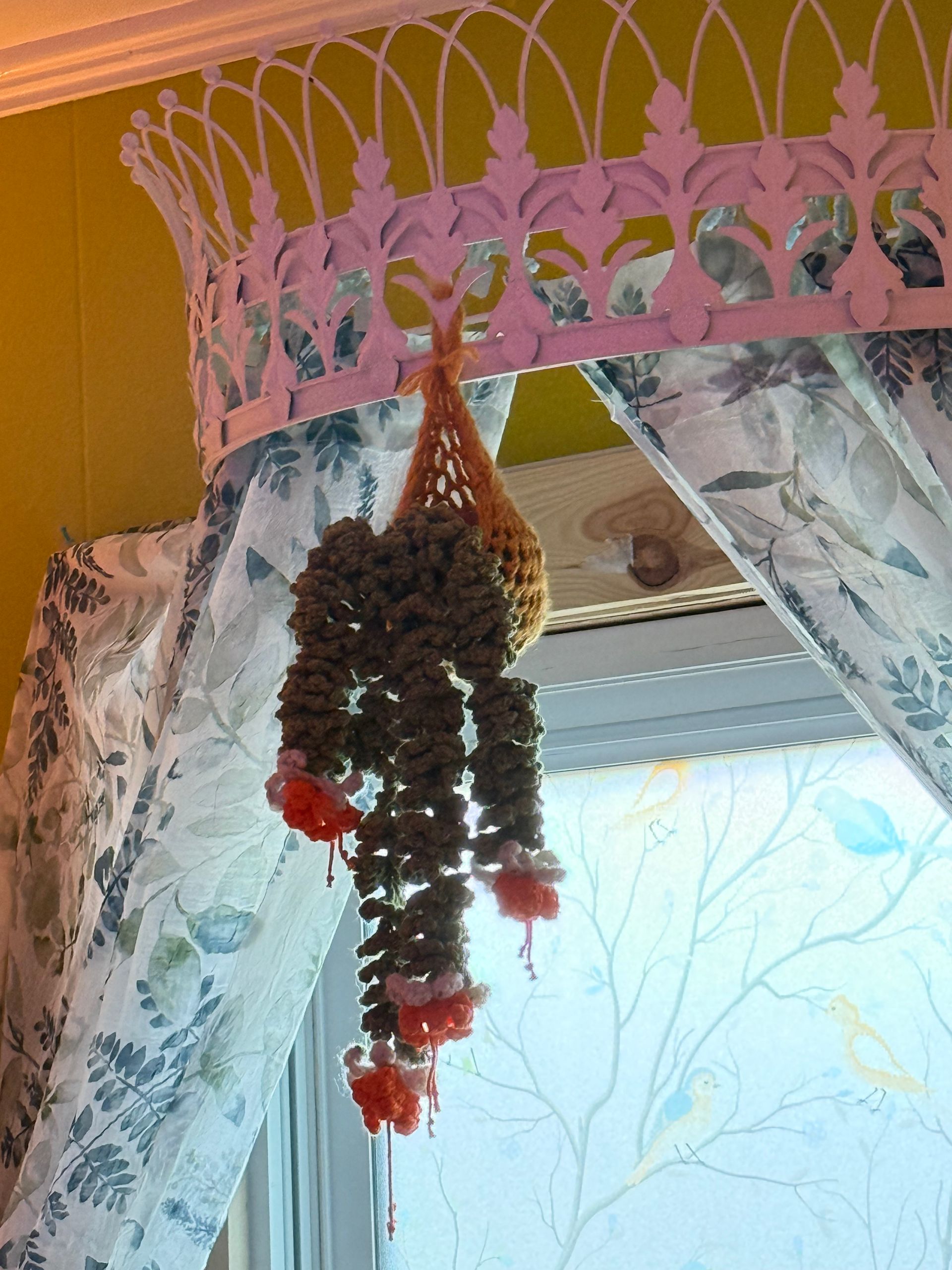 CROCHET SUCCULENT HANGING BASKET