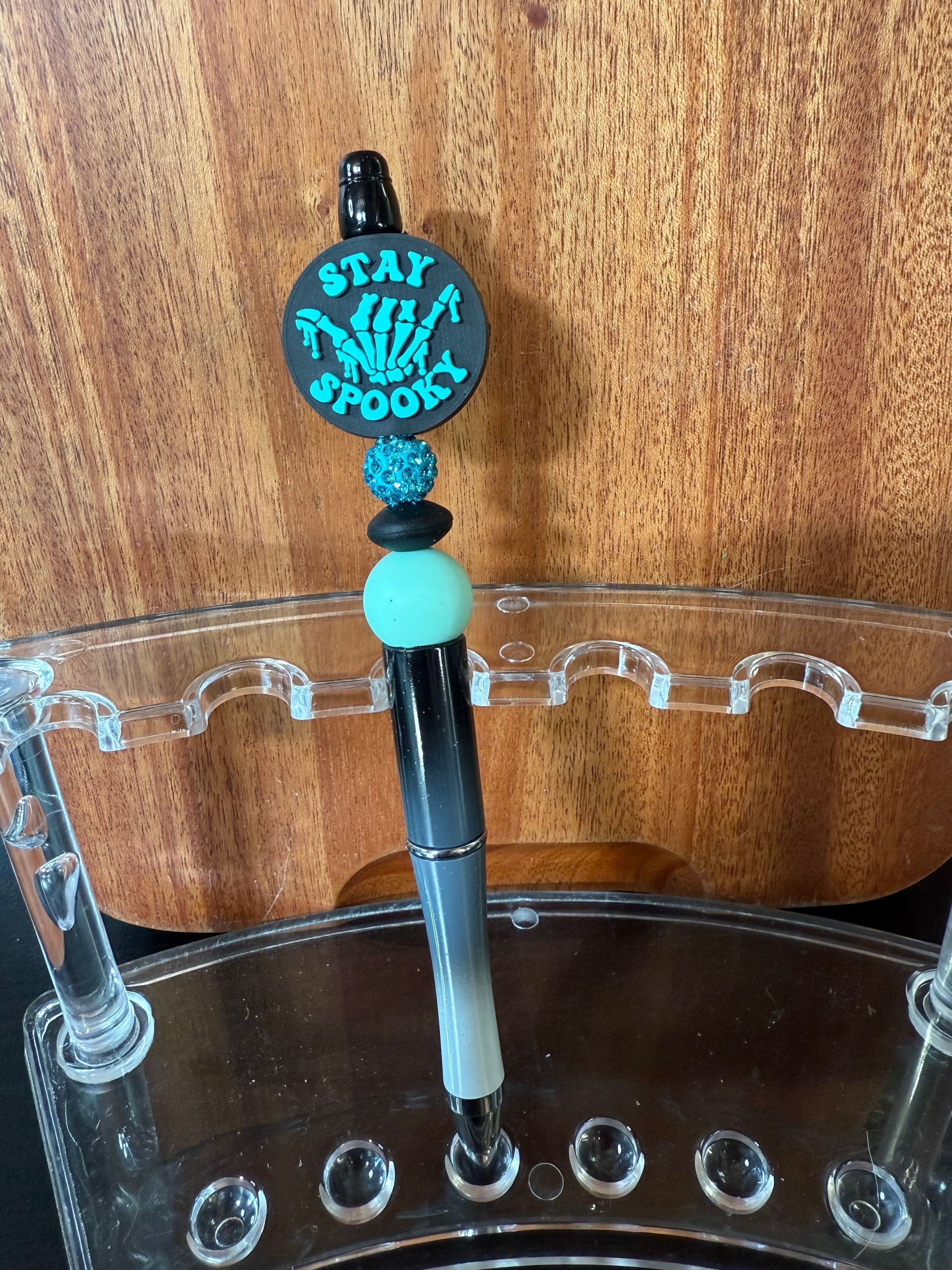 STAY SPOOKY FOCAL PEN