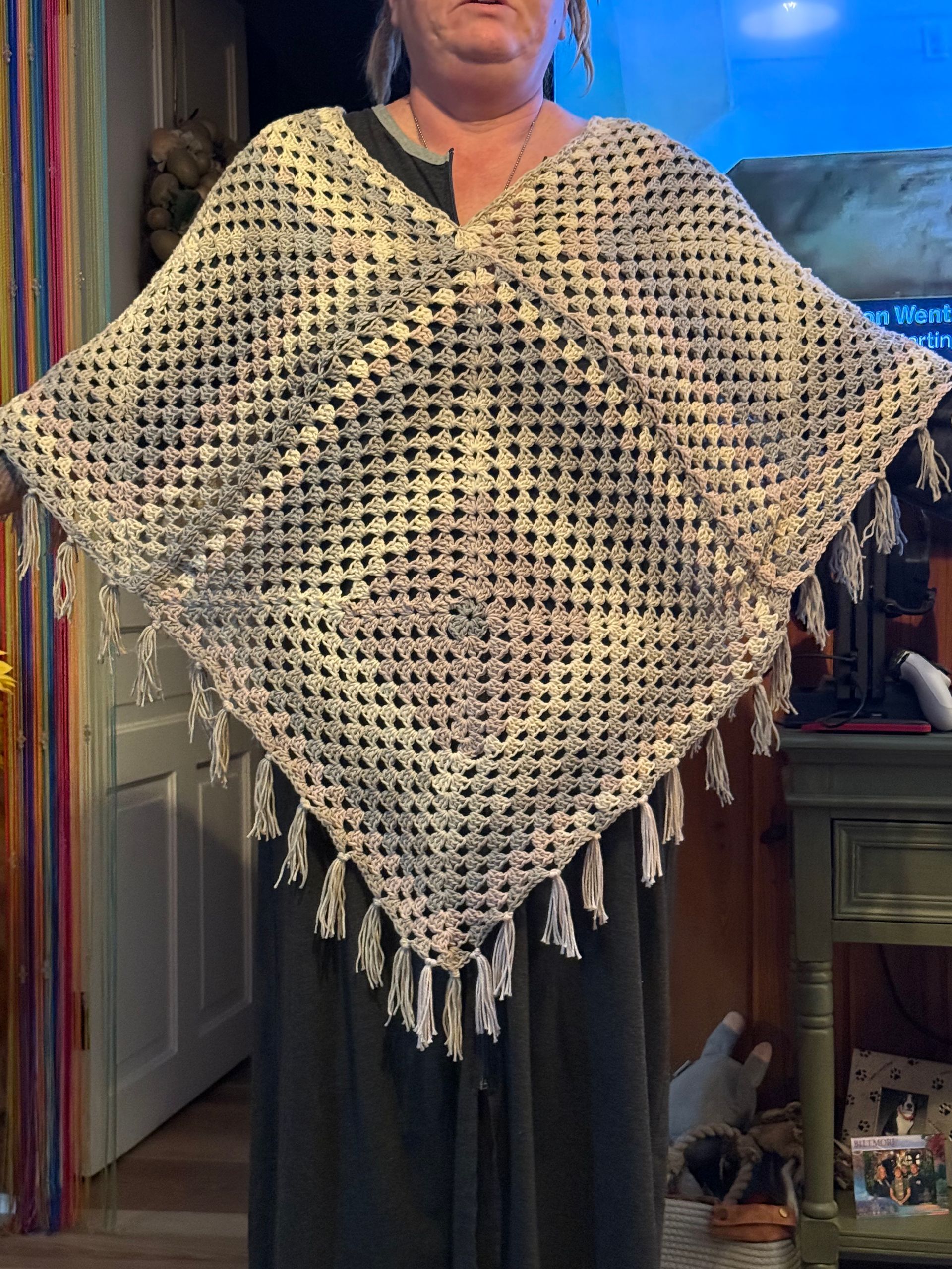 CROCHET PONCHO WITH OR WITHOUT FRINGE
