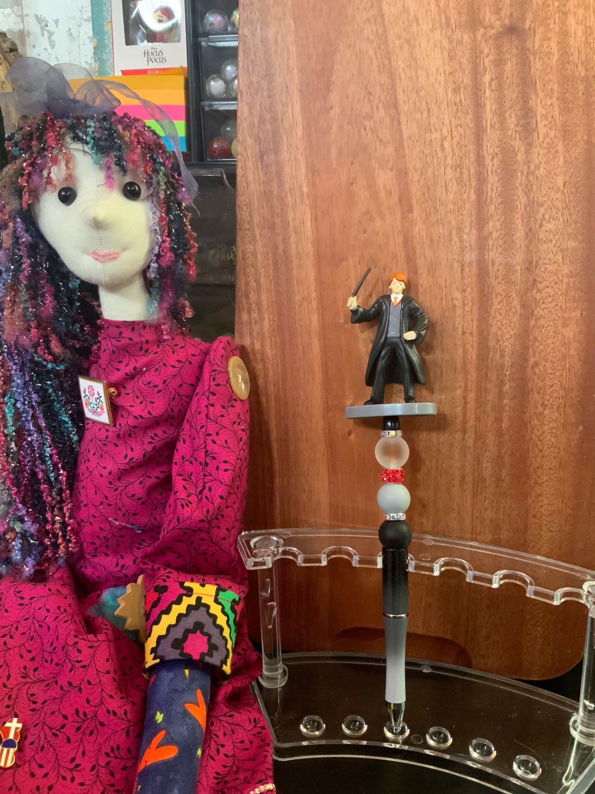 RON CHARACTER ON BLACK BEADED PEN