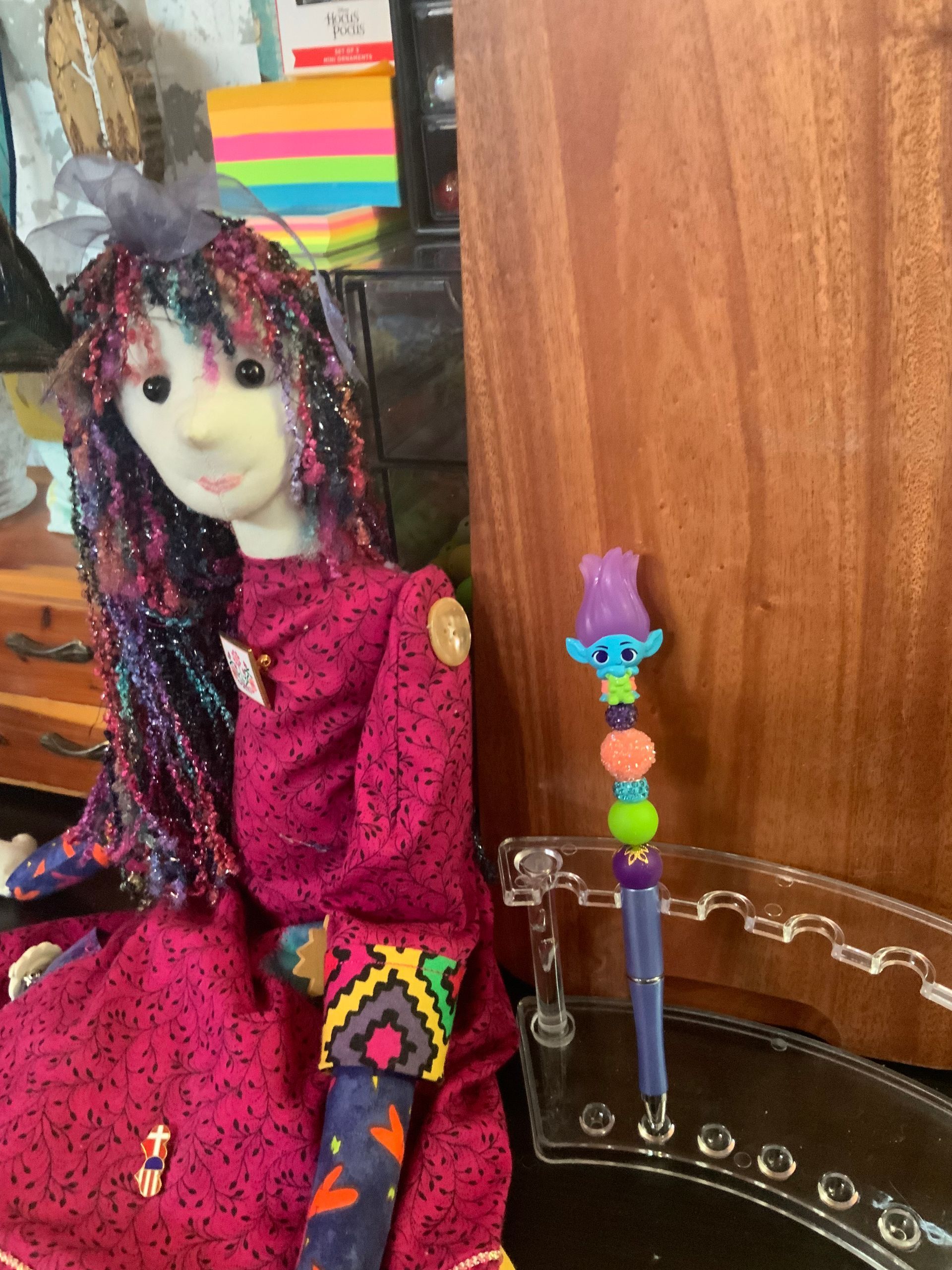 BLUE TROLL W/PURP HAIR BEADED PEN