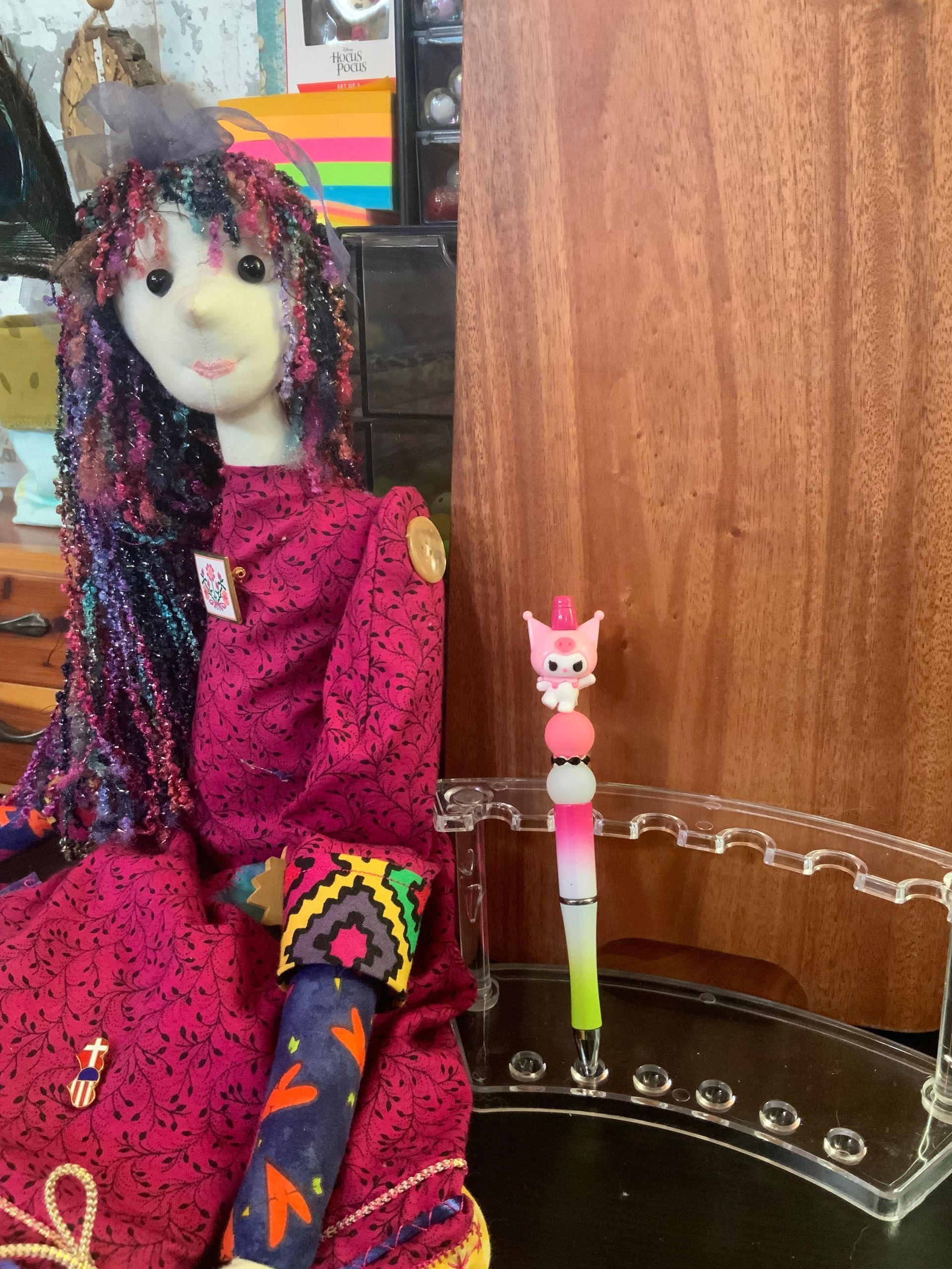 PINK KUROMI BEADED PEN