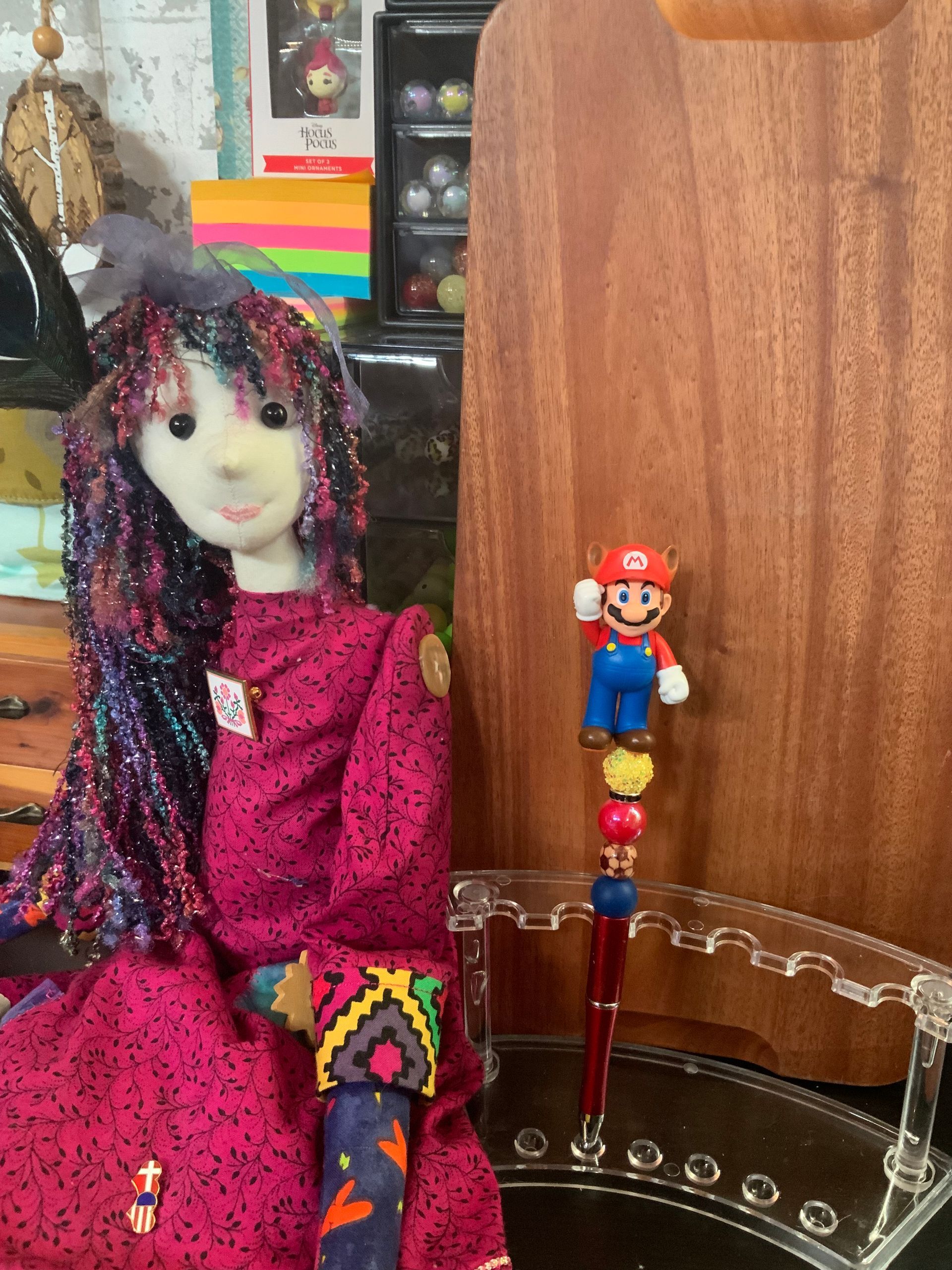 MARIO ON RED BEADED PEN