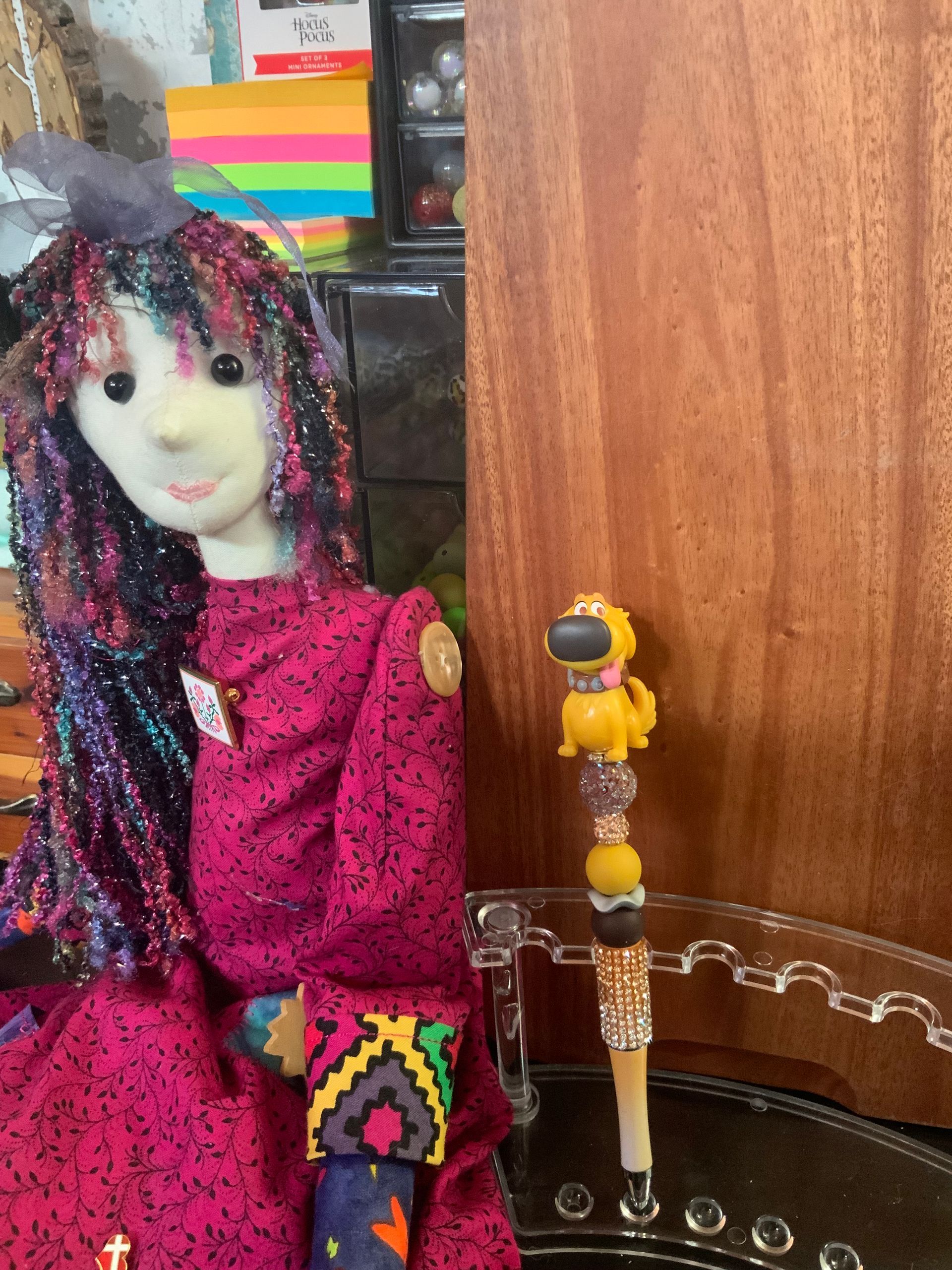 DUG THE DOG BEADED PEN