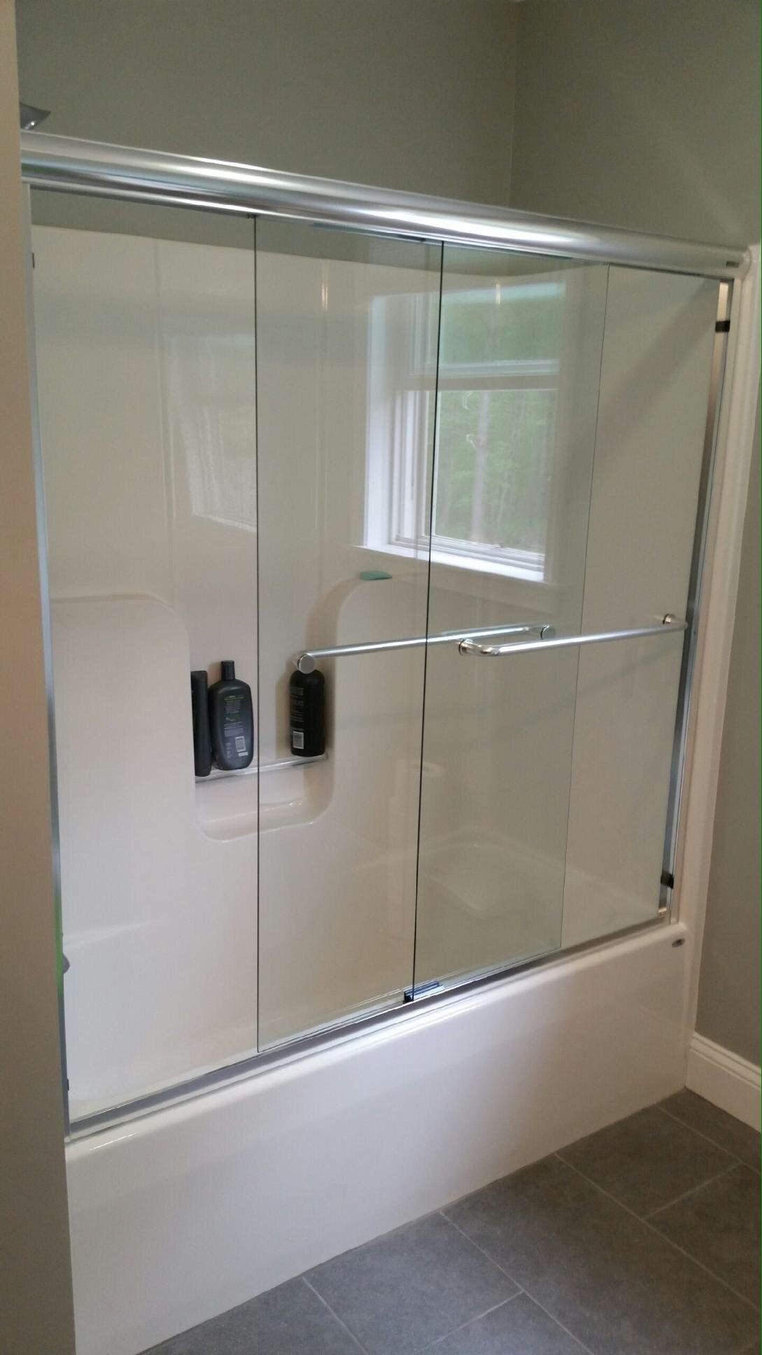 gliding_glass_doors_tub_shower