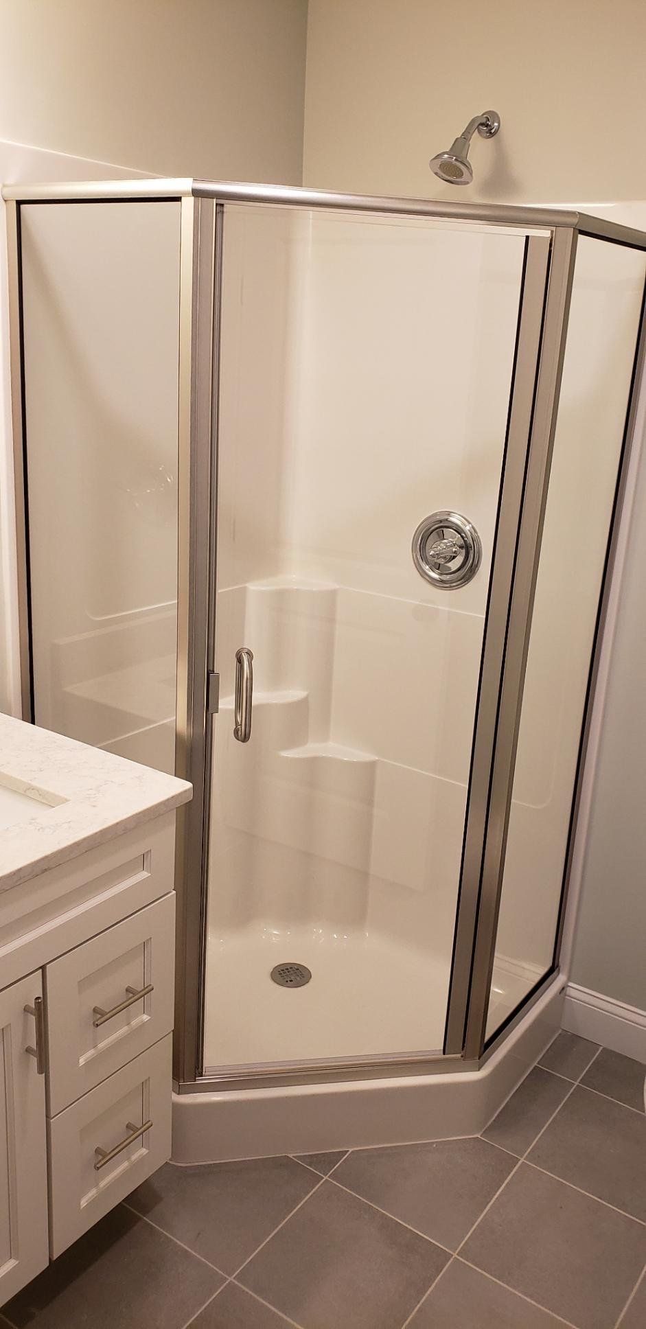 neoangle_glass_doors_white_cabinets