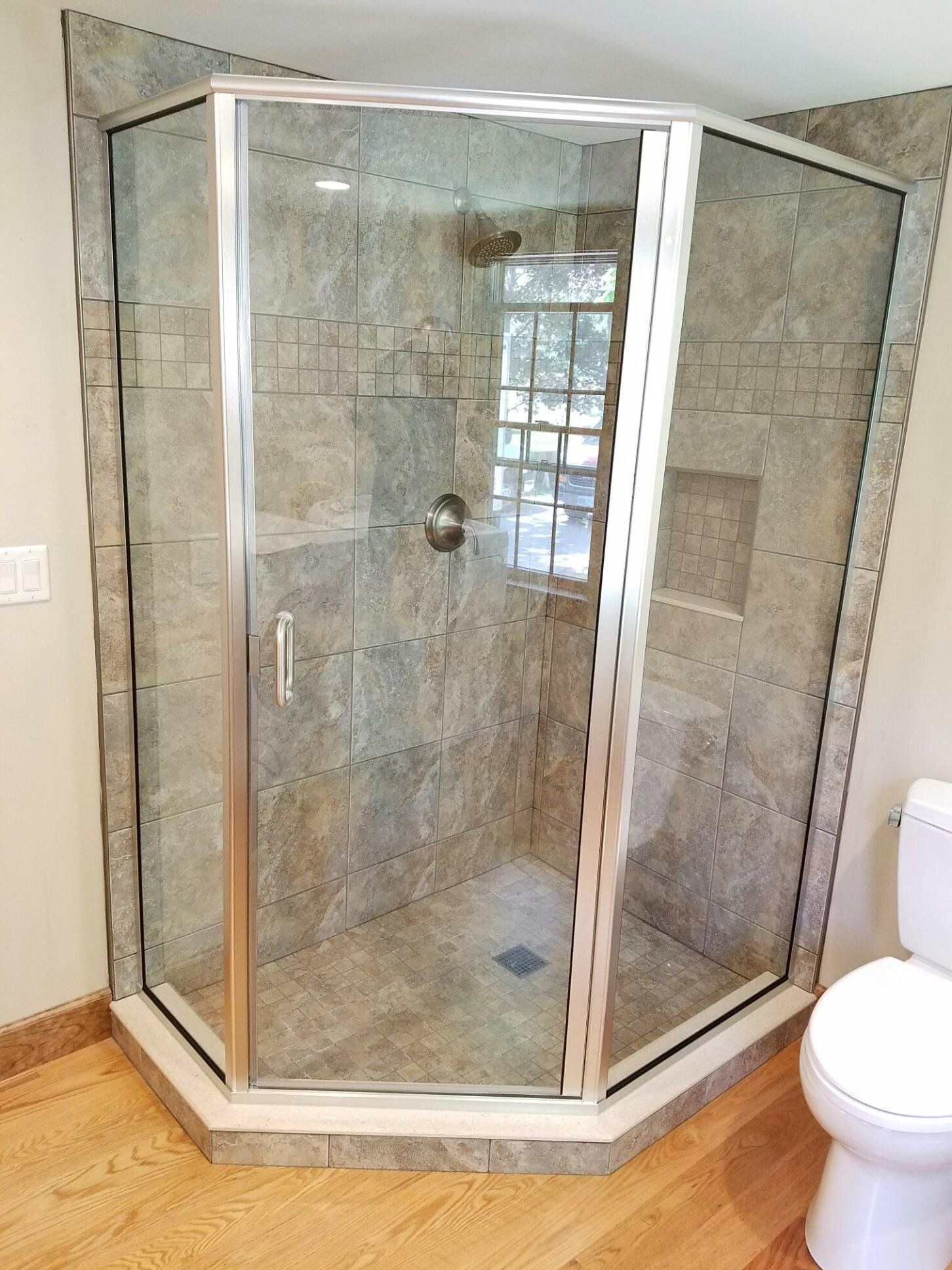 neoangle_glass_doors_wooden_floors