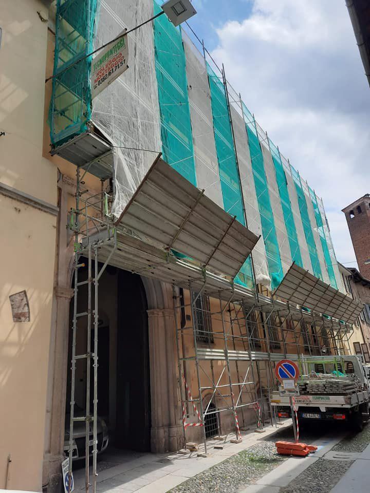 ponteggio per ristrutturazione facciate