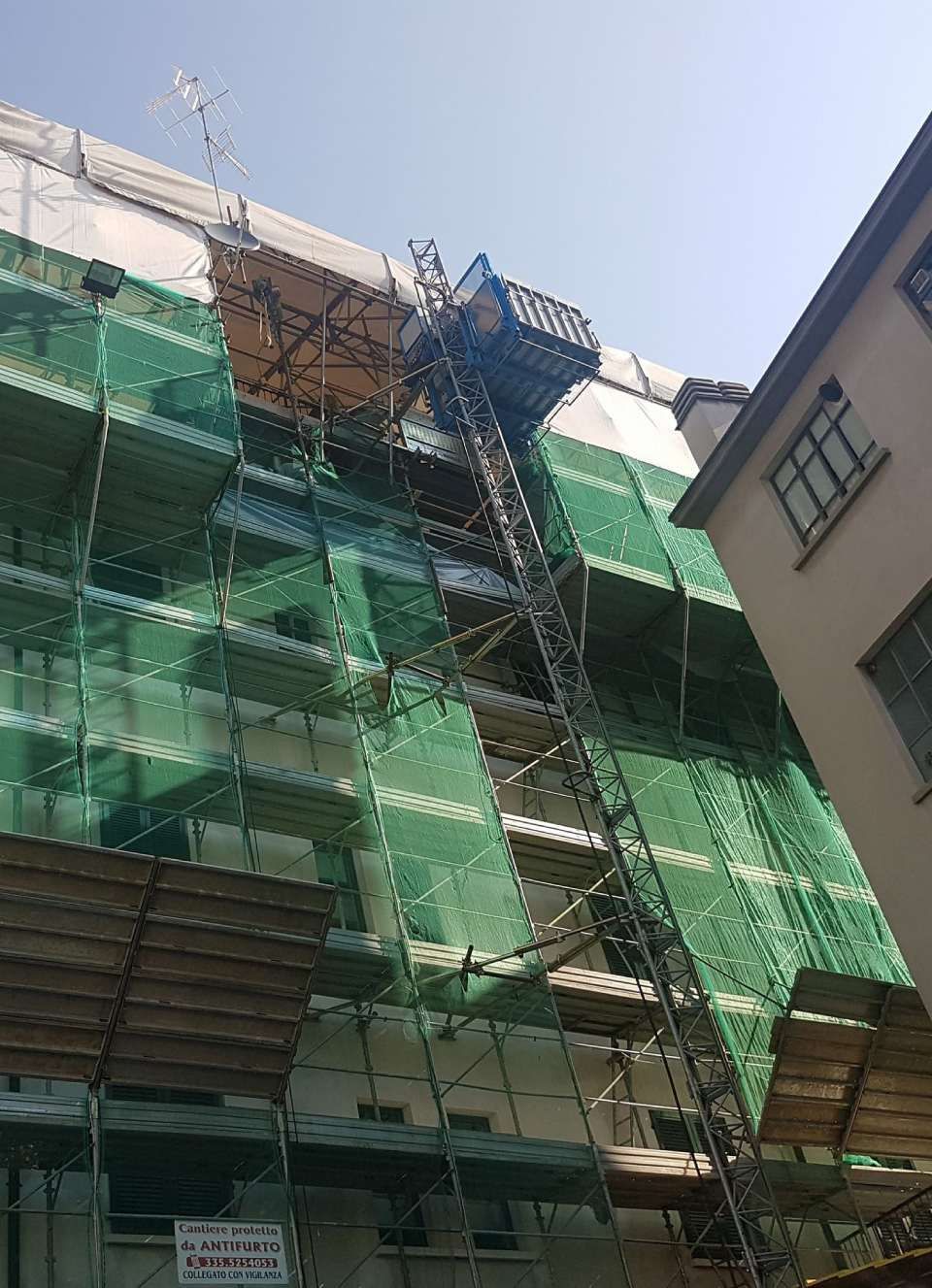 impalcatura di un cantiere edile