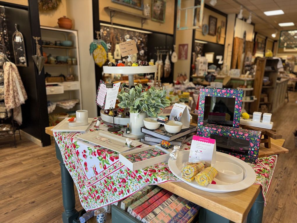 A store filled with lots of tables and displays.