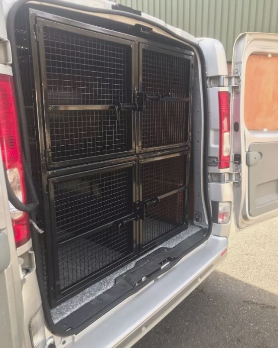 Quad Dog Cage with Divider