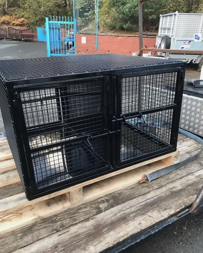 Double Dog Cage with Divider