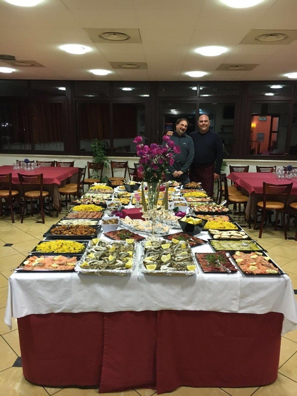 Buffet di piatti misti