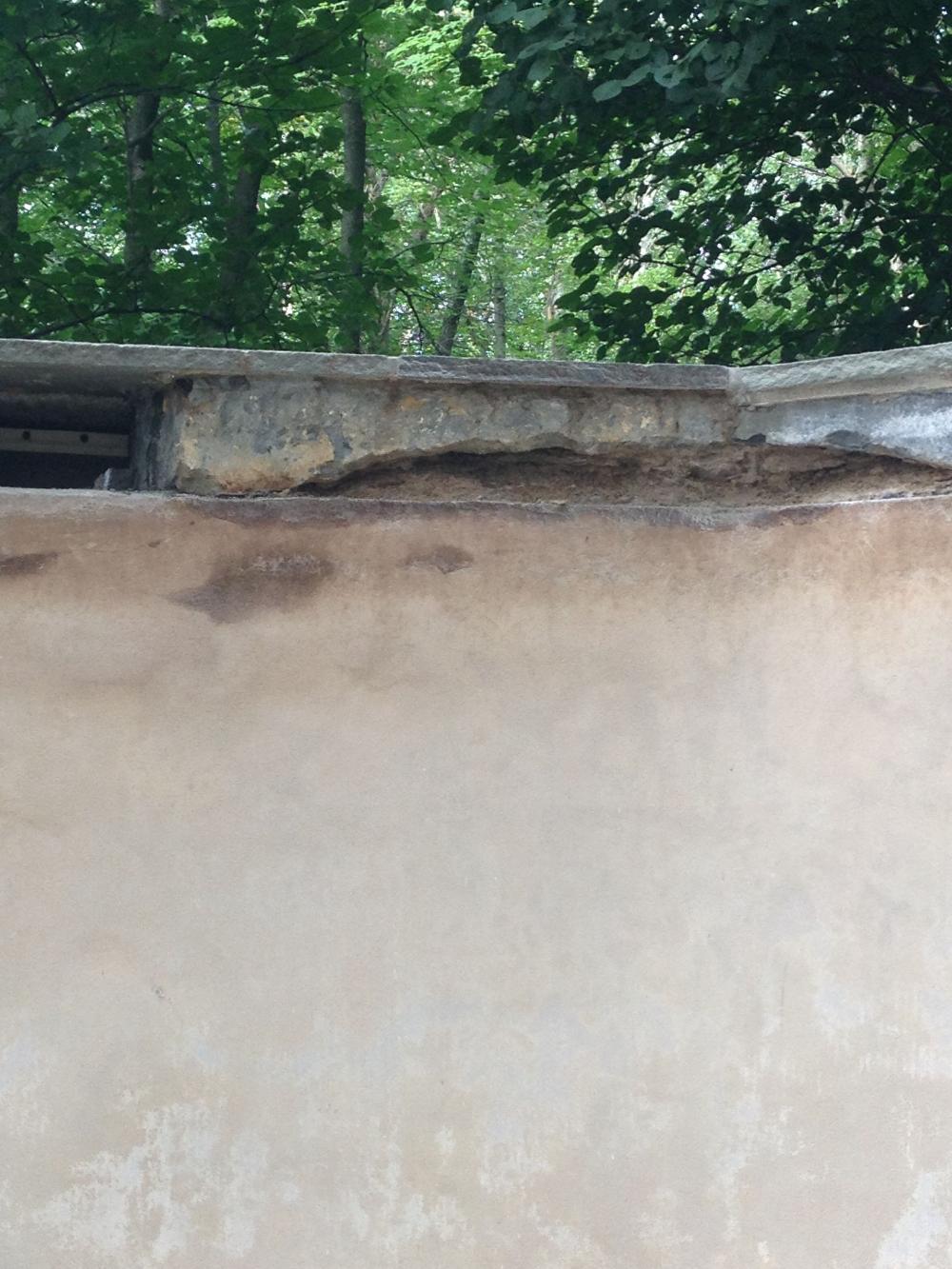 Distinctive Swimming Pools Inc