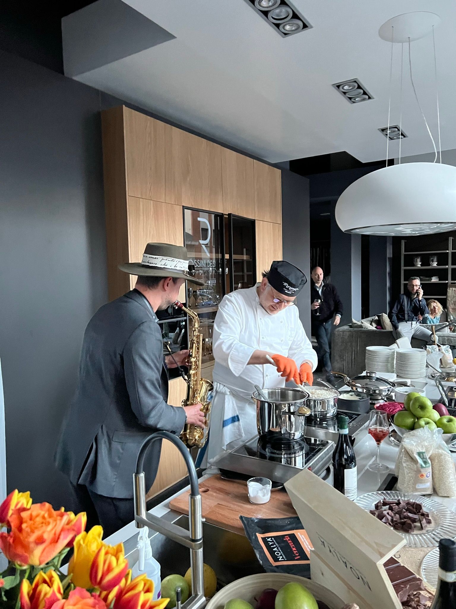 salone del mobile 2023 rossini e address design con Antonio Marangi