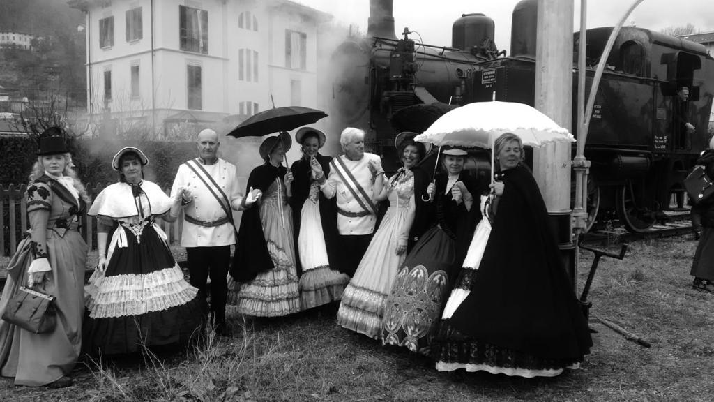 presentazione in abiti storici