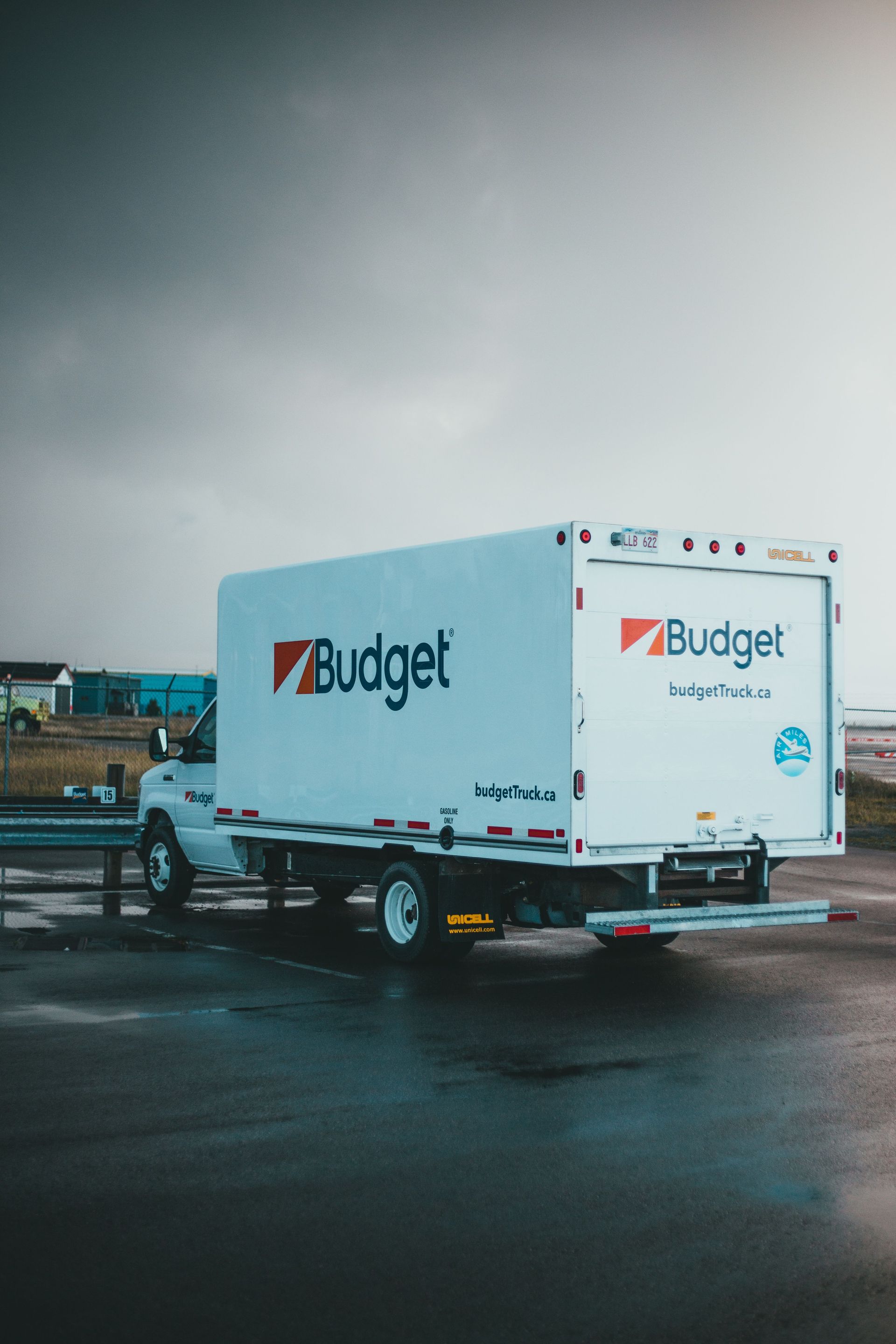 Moving truck for items ready to be stored at Advanced Mini Storage
