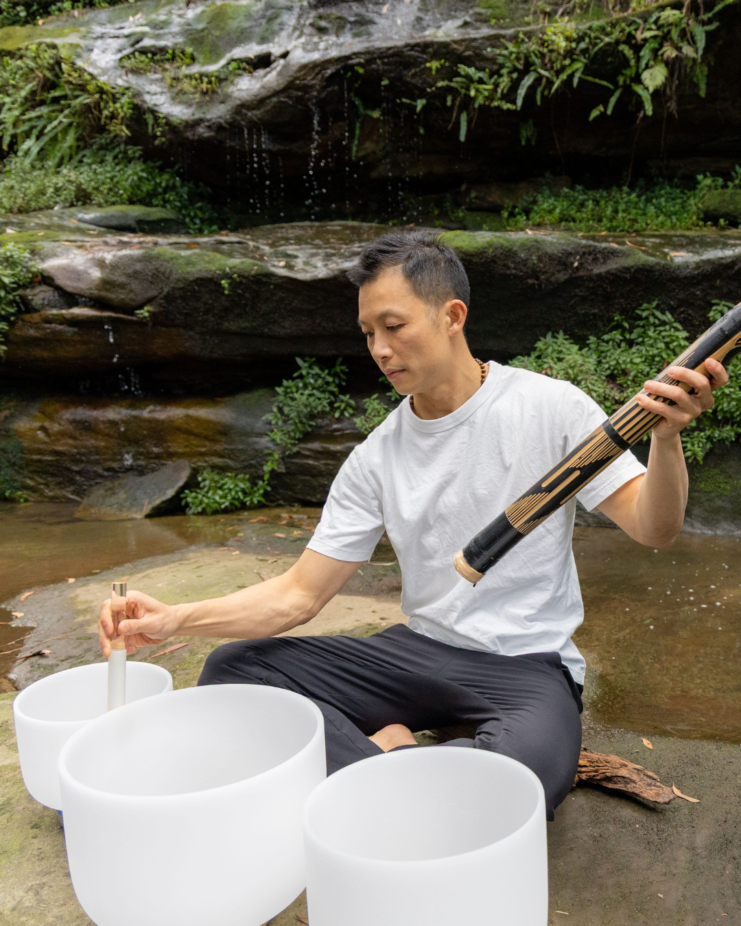 Sound bath session with Simon Yuen