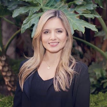 Karina Hasbun, Agent