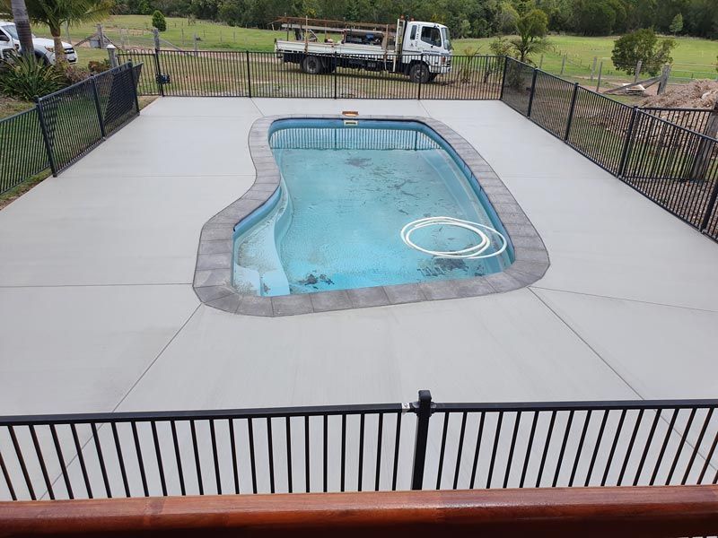 Pool surrounds — Concreter in Gympie
