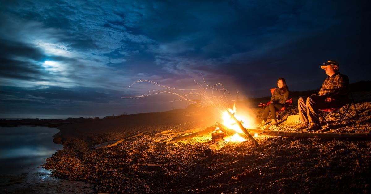 How to Get Campfire Smell Out of Clothes and Hair