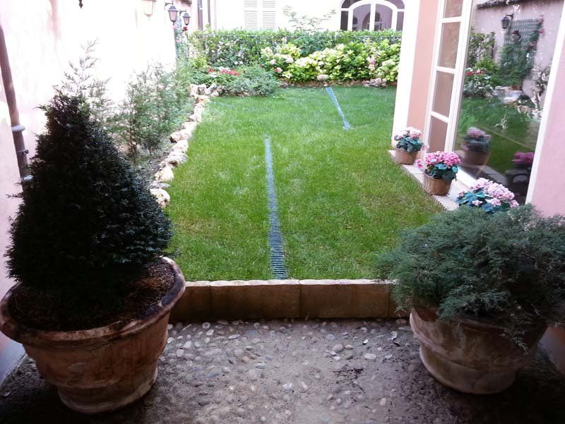 cortile e giardino