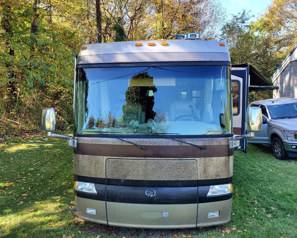 RV heavy glass windshield replacement in Boone, NC