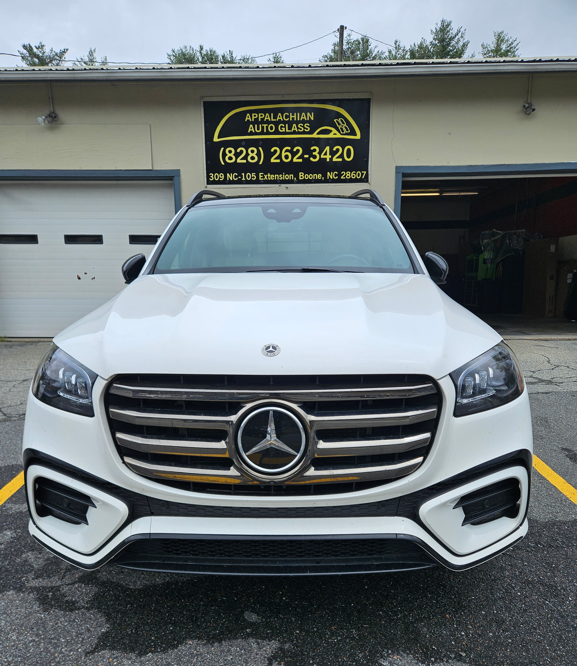 Luxury car windshield replacement in Boone, NC Luxury car windshield replacement in Boone, NC