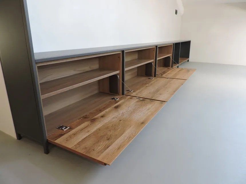 Arredi artigianali in legno