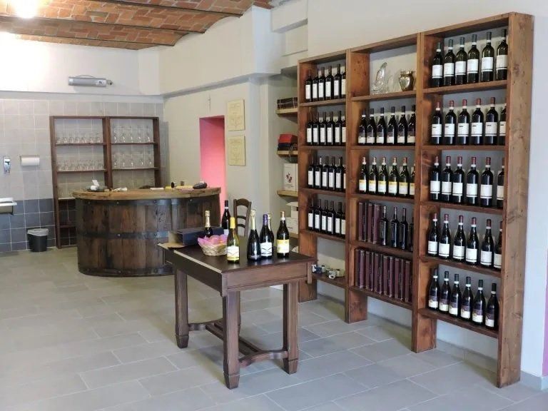 Arredi artigianali in legno