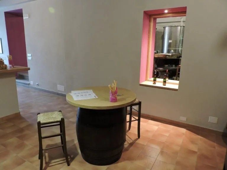 Arredi artigianali in legno