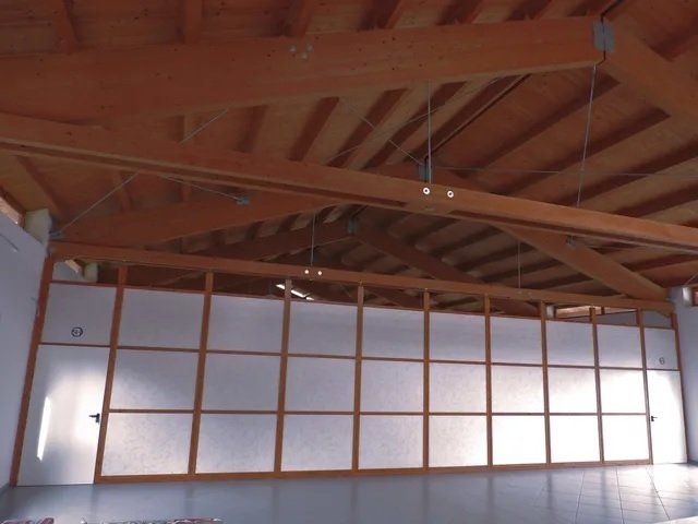 Arredi artigianali in legno